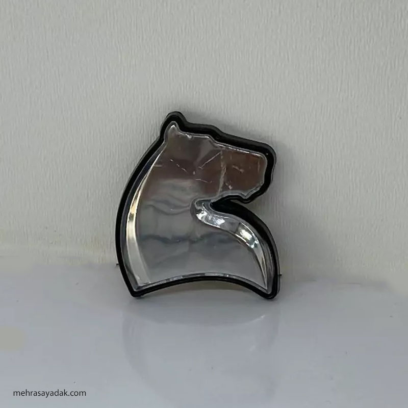 آرم جلو پنجره سمند